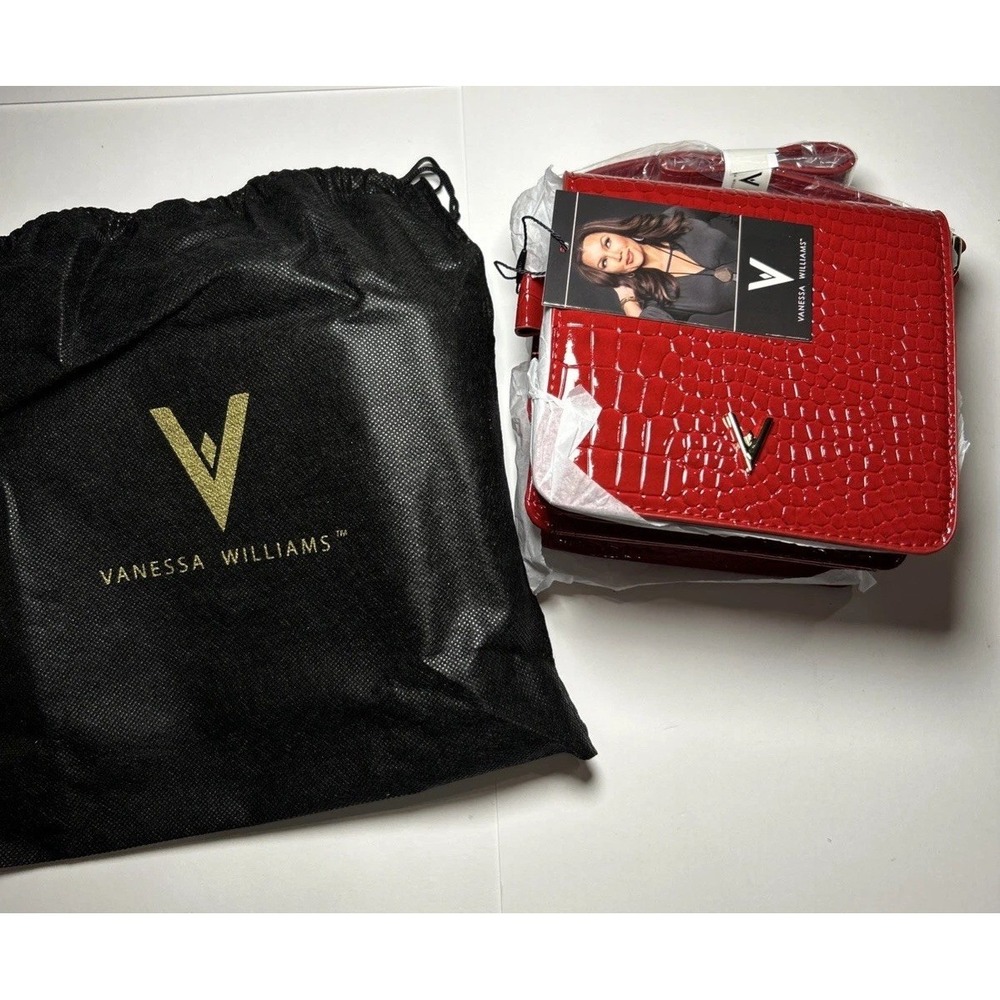 Vanessa Williams Posh Wallet Cherry Red NWT And With Dustbag‎